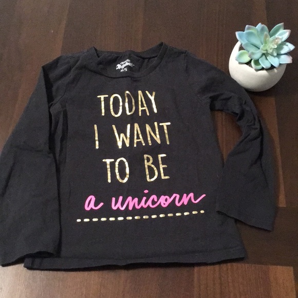 Other - Oshkosh unicorn tee